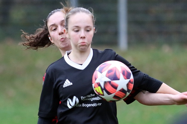 Derbysieg: Wie die Schweinfurter Fußball-Damen gegen Limbach endlich wieder zu einem Dreier kamen – VIELE FOTOS!