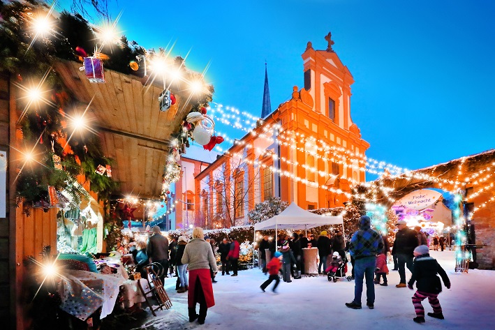 Adventszauber im Fränkischen Weinland: Die Vorweihnachtszeit auf stimmungsvollen Märkten in romantischen Weinorten genießen
