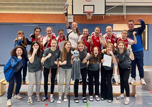 Korbball-Nachwuchspokal: Ein Sieg und Bronze für die zwei Auswahlen aus Bayern