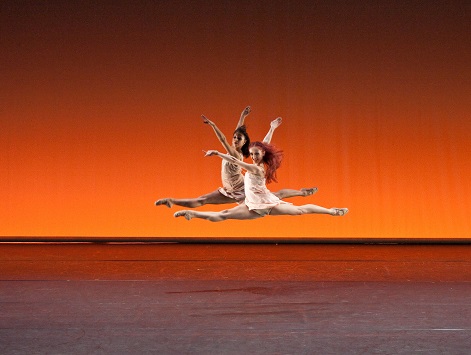 Sommer-Hochwasser in Österreich sorgt für die Verschiebung der Vorstellung Carmen/ Bolero um ein halbes Jahr