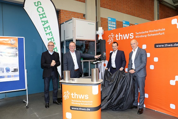 Zerstörungsfreier Prüfstand für die Technische Hochschule: Fakultät Maschinenbau nimmt Spende des Schaeffler-Konzerns in Betrieb
