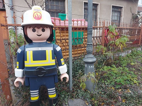 Nach einem Brand in einem Wohnanwesen in der Dittelbrunner Straße ermittelt die Kriminalpolizei