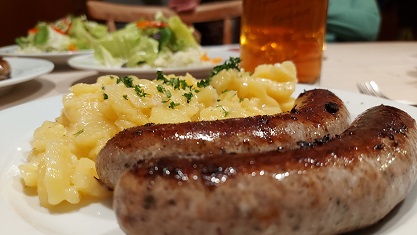 Fahr mal hin und kehr mal ein: Gibt´s in Gnodstadt die besten Bratwürste der Region?