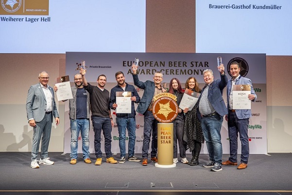 Vier Auszeichnungen beim European Beer Star: Weiherer Lager Hell, Rauchbock, Weizenbock und Summer Ale gewinnen Medaillen