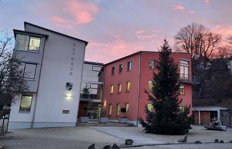 Schonungen senkt Grundsteuerhebesätze von 540 auf 380 Punkte: Bürger sollen von positiver Entwicklung der Großgemeinde profitieren