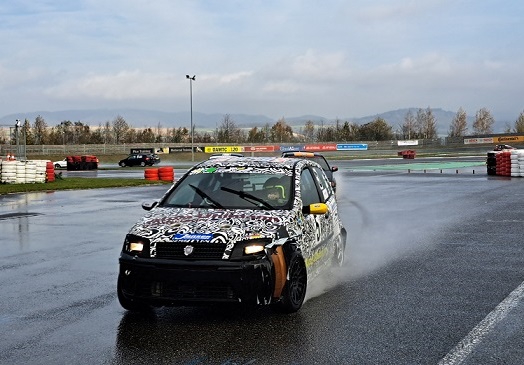 Das Rundstreckenteam Rudi Racing siegt am Wachauring in Österreich