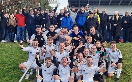 Sieben Tore in Strahlungen – und Gerolzhofen ist erstmal raus aus dem Rennen um Platz zwei – VIELE FOTOS!