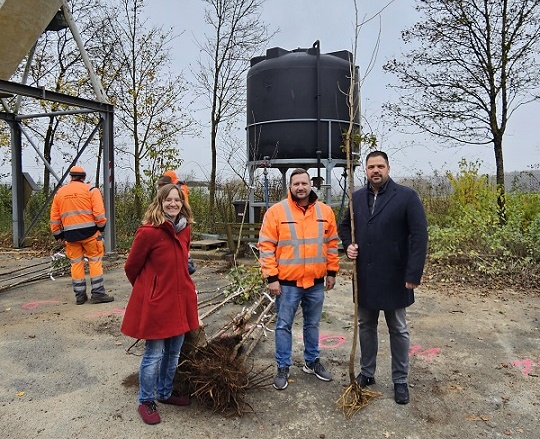 Ein grüner Schritt: 100 neue Streuobstbäume für die Gemeinde Üchtelhausen