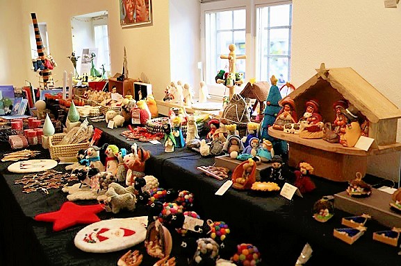 Anders schenken: Der Weihnachtsmarkt im Weltladen Würzburg sorgt mit fair gehandelten Artikel für Stimmung