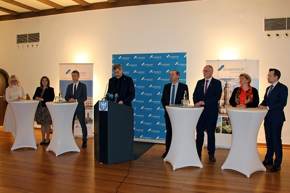 Transformations-Förderpaket für die Region Schweinfurt: Hochschul-Start-up-Szene erhält 5 Mio. Euro, Panzerhalle wird zur Prototypen-Werkstatt