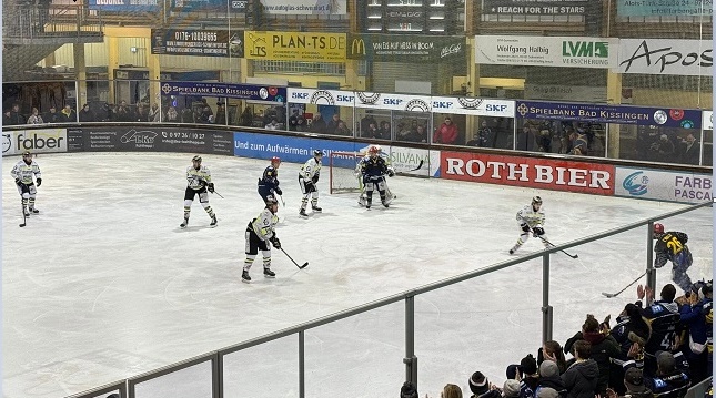 Die Mighty Dogs feiern gegen Amberg einen Shutout zum zweiten Sechs Punkte-Wochenende der Saison