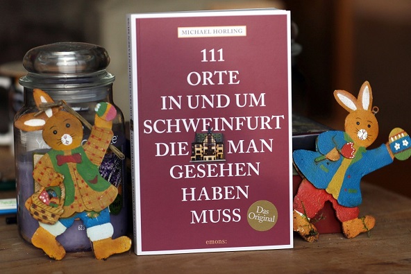 Ein Buch kann man richtig gut verstecken: 111 Orte in und um Schweinfurt lassen sich gerade zu Ostern bestens verschenken