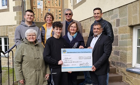 Ein Schmaus zum 11.11.: Krapfenaktion des Lions Club Schweinfurt bringt 5000 Euro