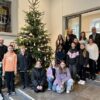 Mittelschule Bad Neustadt sorgt für weihnachtlichen Glanz in der Tourist-Information der Rhön GmbH