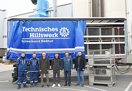 Wertvoller Baustein für Katastrophenschutz: Fränkische Rohrwerke spenden 32 Gitterboxen an den Förderverein des Technischen Hilfswerks Ortsverband Haßfurt