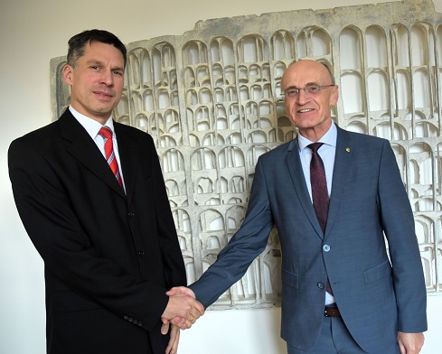 Regierungsdirektor Jürgen Wolf neuer Jurist am Landratsamt Haßberge