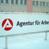 Die Arbeitslosigkeit im Bezirk der Agentur für Arbeit Schweinfurt ist leicht gesunken – aber eine deutliche Frühjahrsbelebung bleibt aus