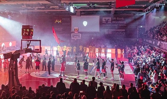 Die FIT/One Würzburg Baskets wollen mit dem zehnten Heimsieg in die Playoffs einziehen