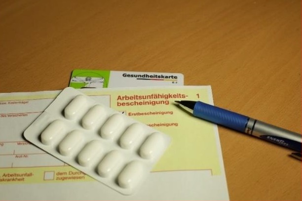 „Ärger mit dem Chef vermeiden“: AOK-Expertin gibt beim Info-Abend in Karlstadt Tipps zum Thema „Krank sein“