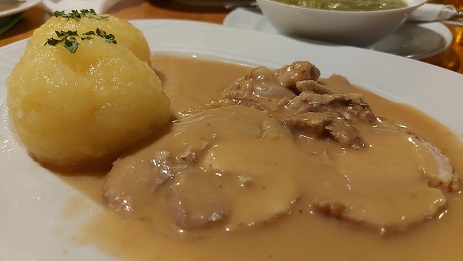 Fahr mal hin und kehr mal ein: Der Brauerei-Gasthof Wagner in Merkendorf mit dem Putenrollbraten