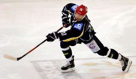 Die Mighty Dogs gewinnen in Buchloe alle drei Drittel und müssen am Sonntag zuhause nachlegen