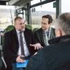 Nahverkehr Mainfranken: Staatsminister Christian Bernreiter übergibt Förderbescheid