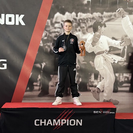 Comeback bei Karate-Rheinshiai: Daniel Eckerdt von der TG 48 Schweinfurt triumphiert!