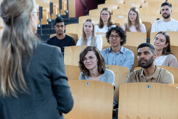 Dual studieren: Soziale Arbeit an der THWS jetzt auch mit vertiefter Praxis