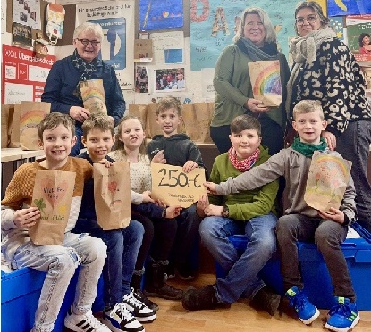 Tolle 250 Euro: Kommunionkinder 2025 aus Waigolshausen spenden an die Kindertafel Schweinfurt