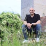 Die Disharmonie im April: Ende des Monats kommt Ron Spielman mal wieder in seine Heimatstadt