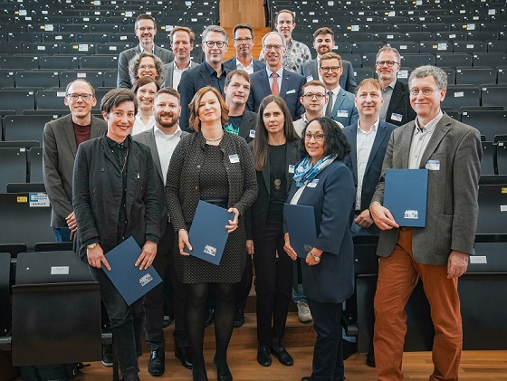 „Tag für gute Lehre“ in Würzburg: Wissenschaftsminister Blume zeichnet top Hochschullehrerinnen und -lehrer aus