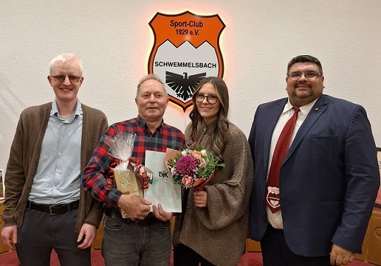 Erwin Stürmer für 30 Jahre aktive Mitarbeit im Gremium geehrt: Vorstandschaft der DJK Schwemmelsbach verändert sich gering