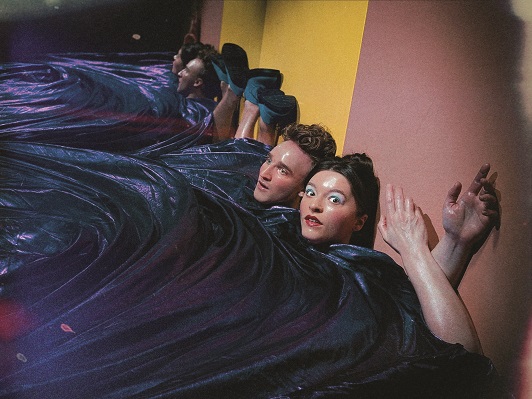 Georg Büchners „Leonce und Lena“ feiert Premiere im ETA Hoffmann Theater