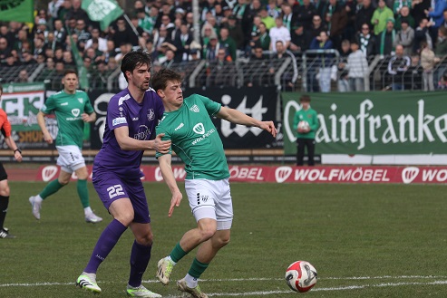 Lila ist nicht die Farbe der Schnüdel: Warum der FC Schweinfurt 05 erstmals zuhause patzte – VIELE FOTOS!