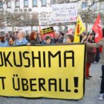 Mahnwache auf dem Schweinfurter Marktplatz zum 14. Jahrestag der Atomkatastrophe von Fukushima