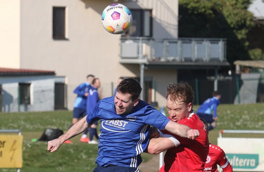 Hattrick, 3:0 – und trotzdem verloren: Beim TSV Gochsheim ist ausgerechnet vor dem Gastspiel des Tabellenführers der Wurm drin