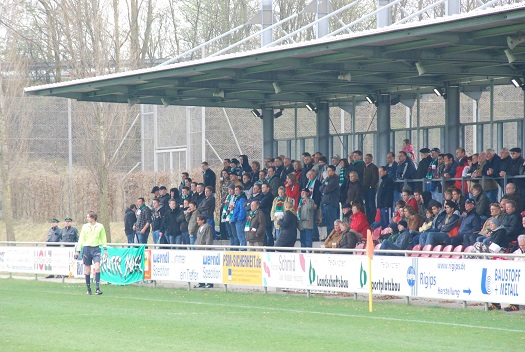 Warum noch immer offiziell am Samstag um 14 Uhr vier Mannschaften gleichzeitig in Heimstetten spielen