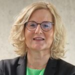 Die Rechtsanwältin Gabriele Jakob tritt als Landratskandidatin der CSU gegen Florian Töpper an