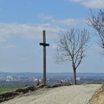 Alter Betonweg hat ausgedient: Die Straße zum Schonunger Kreuzberg wird für 200.000 Euro erneuert