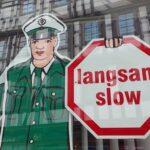 Fahrzeugführer mit deutlich überhöhter Geschwindigkeit, desorientierte Person in Schlafanzug unterwegs