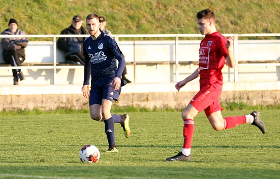 Ein umstrittener Elfmeter sorgt für den späten Sieg von Fuchsstadt gegen Dampfach