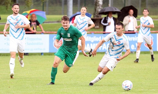 Dampfach macht´s zwar spannend, holt aber dennoch drei wichtige Punkte