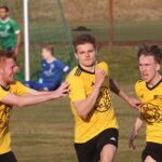 „Knackpunkt war der Schiedsrichter!“: Niederwerrn dreht das Spiel in Unterzahl – und verliert doch noch – VIELE FOTOS!