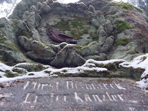 Fahr mal hin und lauf mal rum: Das Schloss Hohenstein mit dem kleinen, aber feinen Querkelsteinweg – FOTOS!