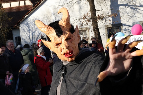 Der absolute Faschings-Gipfel: In Reckendorf drehte sich mal wieder die Altweibermühle – FOTOS & FILME!