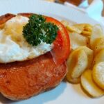 Fahr mal hin, lauf mal rum, kehr mal ein: Die alte Kegelbahn bei Römmelsdorf mit Leberkäs danach