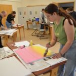 „Starke Mädchen… starke Frauen… starke Demokratie“: Bischof Dr. Franz Jung nimmt aus Anlass des Josefstags an Workshops im Antonia-Werr-Zentrum teil