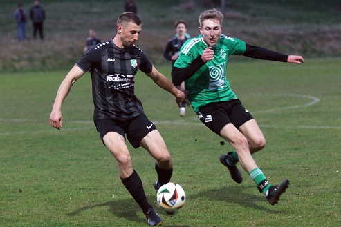 Der Fußball am Samstag: Zwei Mal ein 8:0 und eine klare Niederlage eines Tabellenführers