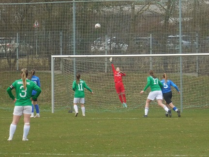 Ersatzgeschwächt hatten die U17-Mädels der Schnüdel gegen Wacker München keine Chance