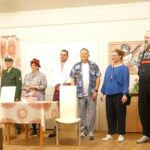 So war der Auftakt zur Theaterserie des SC Weyer: Smarte Sprachbox sorgt für Action